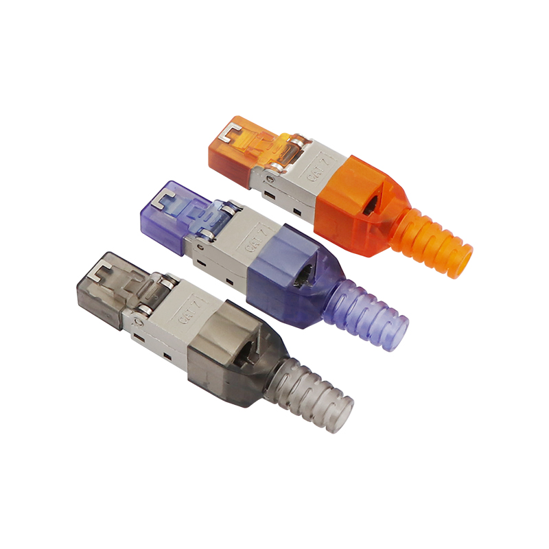 Může použití zástrčky RJ45 zakončení pole zlepšit kvalitu přenosu dat?